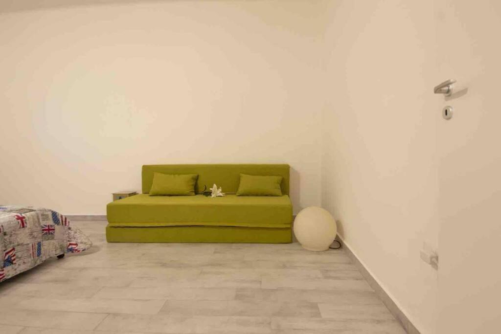 Myhome Besozzo Comfort Milaan Buitenkant foto